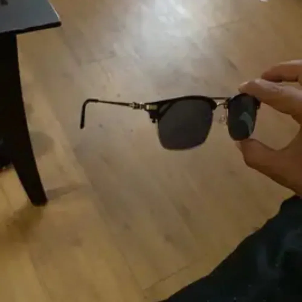 Pair Of Men's Metal Punk Sunglasses